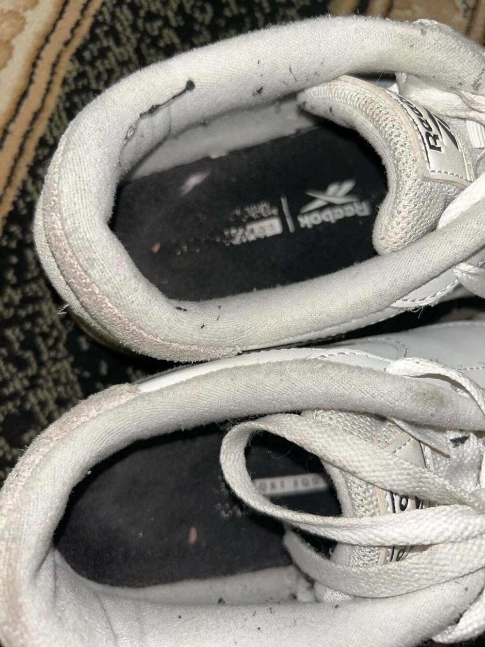 Reebok - Picture 3 of 5